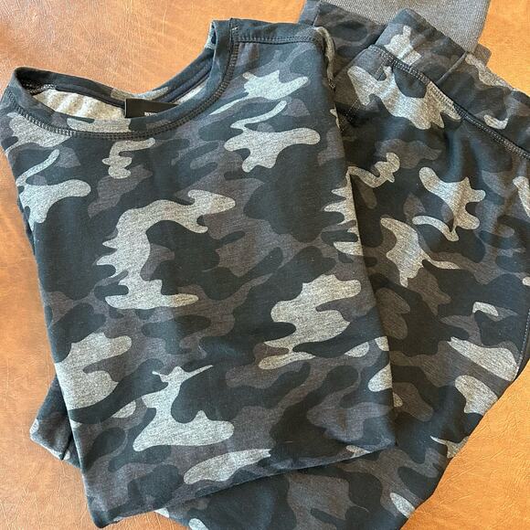 Jockey Soft Comfort Camo Black and Gray Brushed Back Fleece Top & Bottom Set  XL - Picture 1 of 10